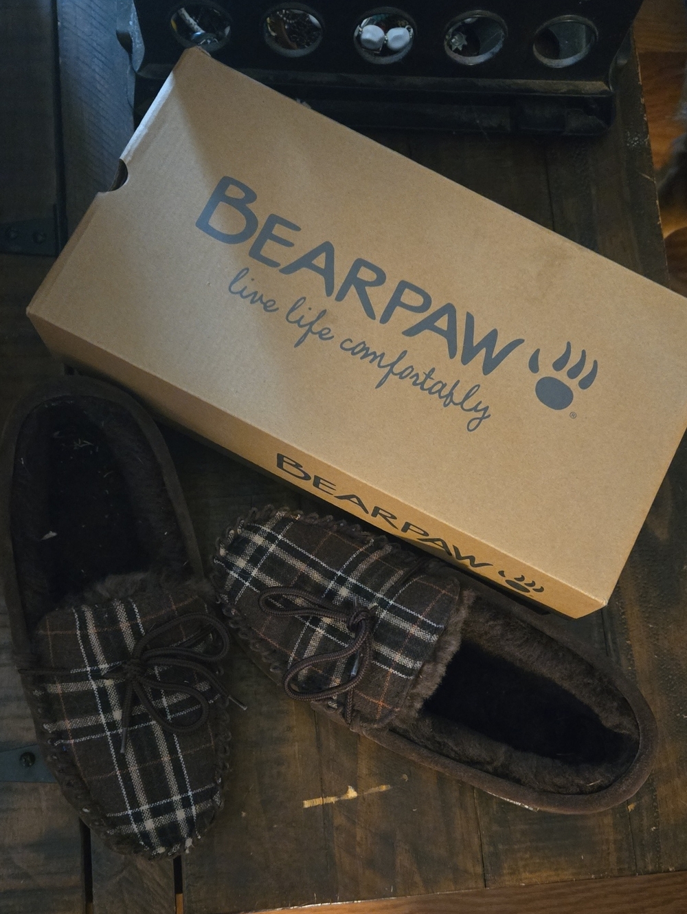 BEARPAW Men’s Plaid Moccasin Slippers - Brown